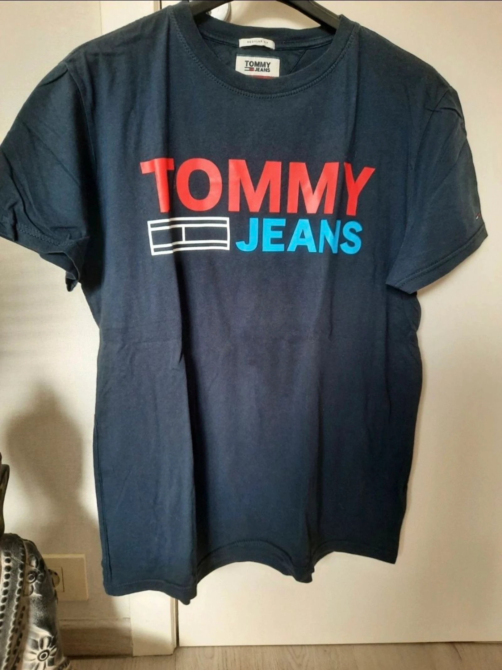 T-shirt Tommy Jeans taille L – photo 2